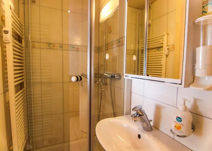 Paultina By 아로사